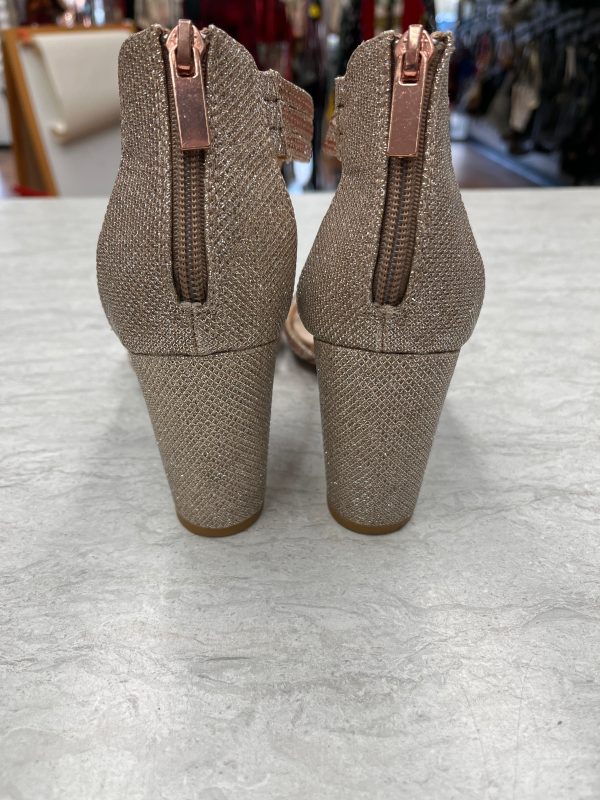 Shoes Heels Block By Clothes Mentor In Rose Gold, Size: 9 Hot on Sale