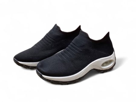 Shoes Athletic By Clothes Mentor In Black, Size: 8 For Sale