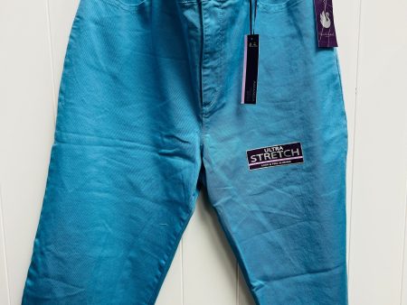 Capris By Gloria Vanderbilt In Blue, Size: 18 on Sale