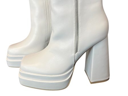 Boots Mid-calf Heels By Bella Marie In White, Size: 7 Supply