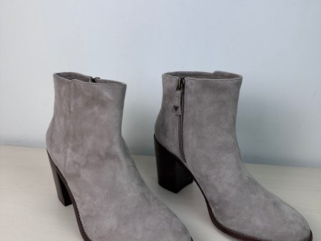 Boots Ankle Heels By Cma In Grey, Size: 8.5 Fashion