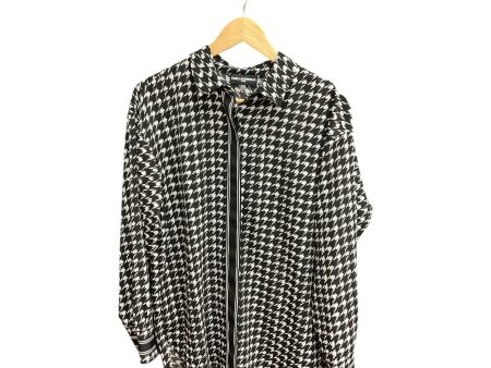 Blouse Long Sleeve By Karl Lagerfeld In Black & White, Size: M Fashion