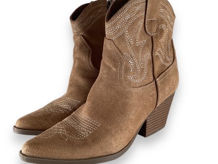 Boots Western By Indigo Rd In Brown, Size: 7.5 Hot on Sale